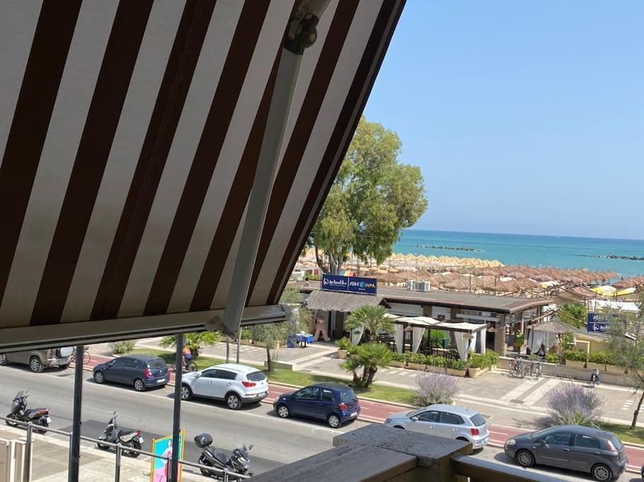 Jungle Breeze Apartment Pescara Luaran gambar